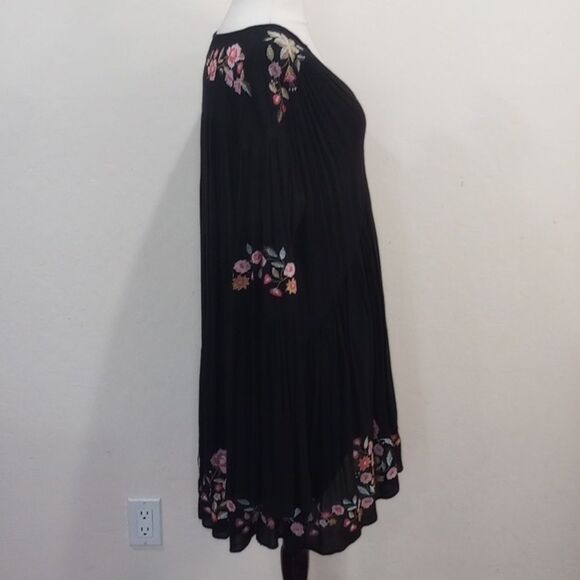 Free People Te Amo Black Embroidered Floral Boho Mini  Dress, Size M - Picture 5 of 16